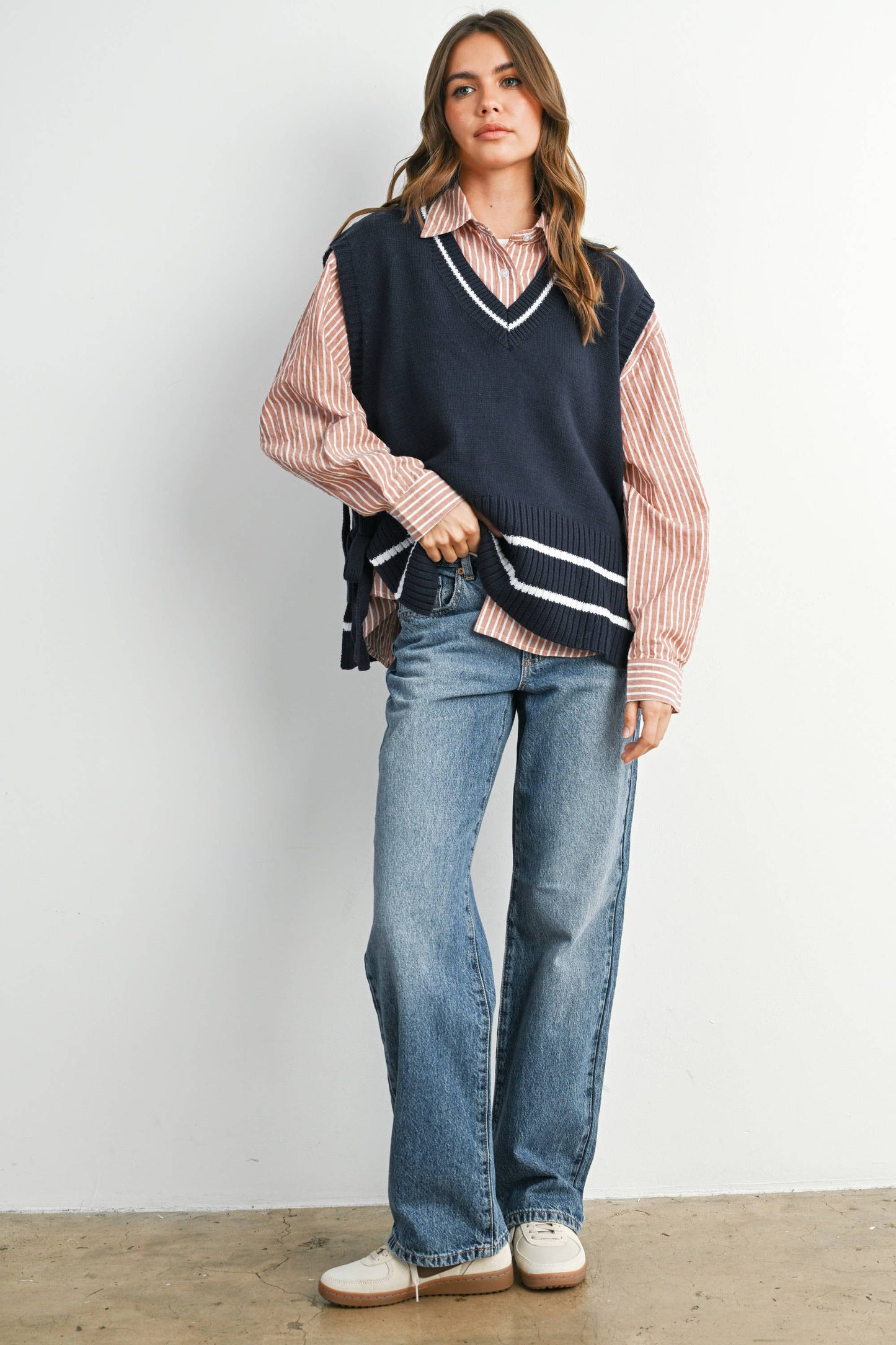 BUTTERMELON - Cropped Striped Button-Up Collared Long Sleeve Top - BMT7915