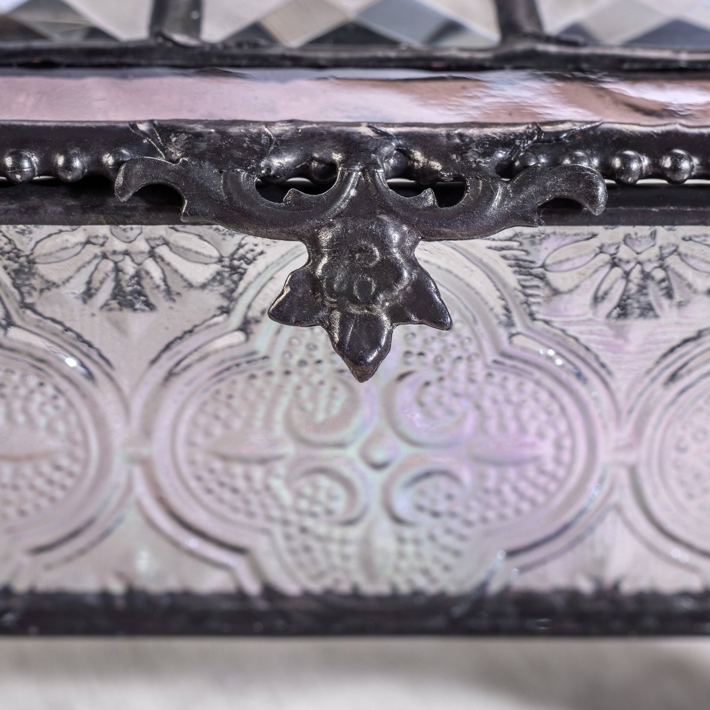 J Devlin Glass Art & Bert Anderson Collection - Glass Jewelry Box with Beveled Lid & Rose Glass – J Devlin
