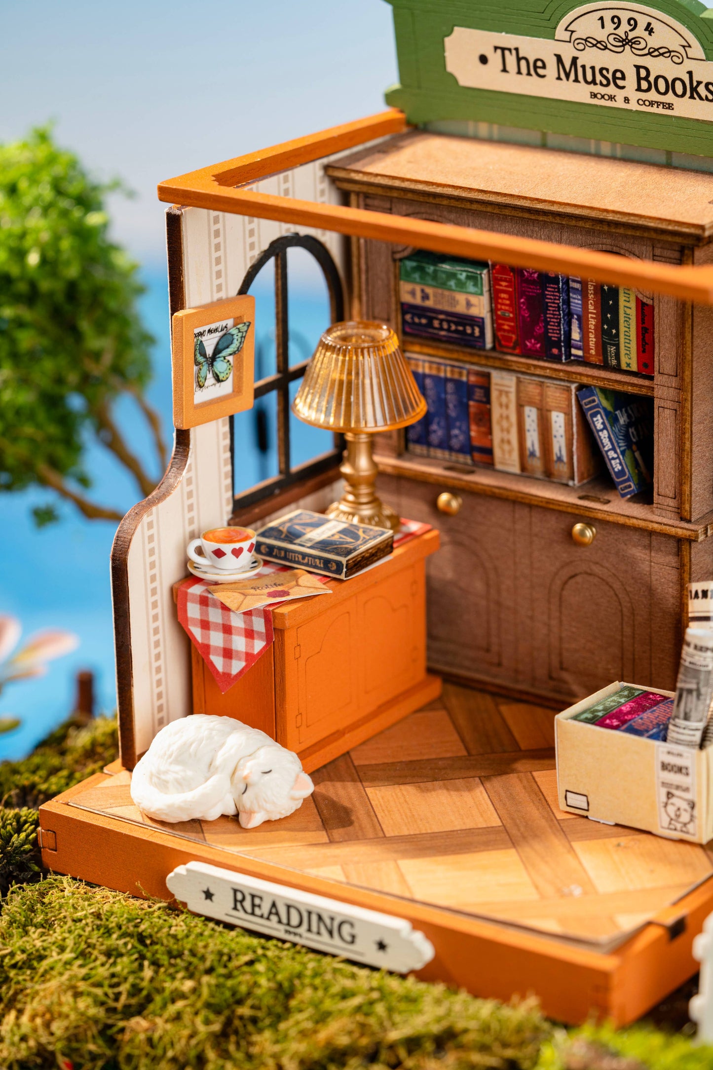 Hands Craft - DIY Miniature House Kit: The Muse Bookshop