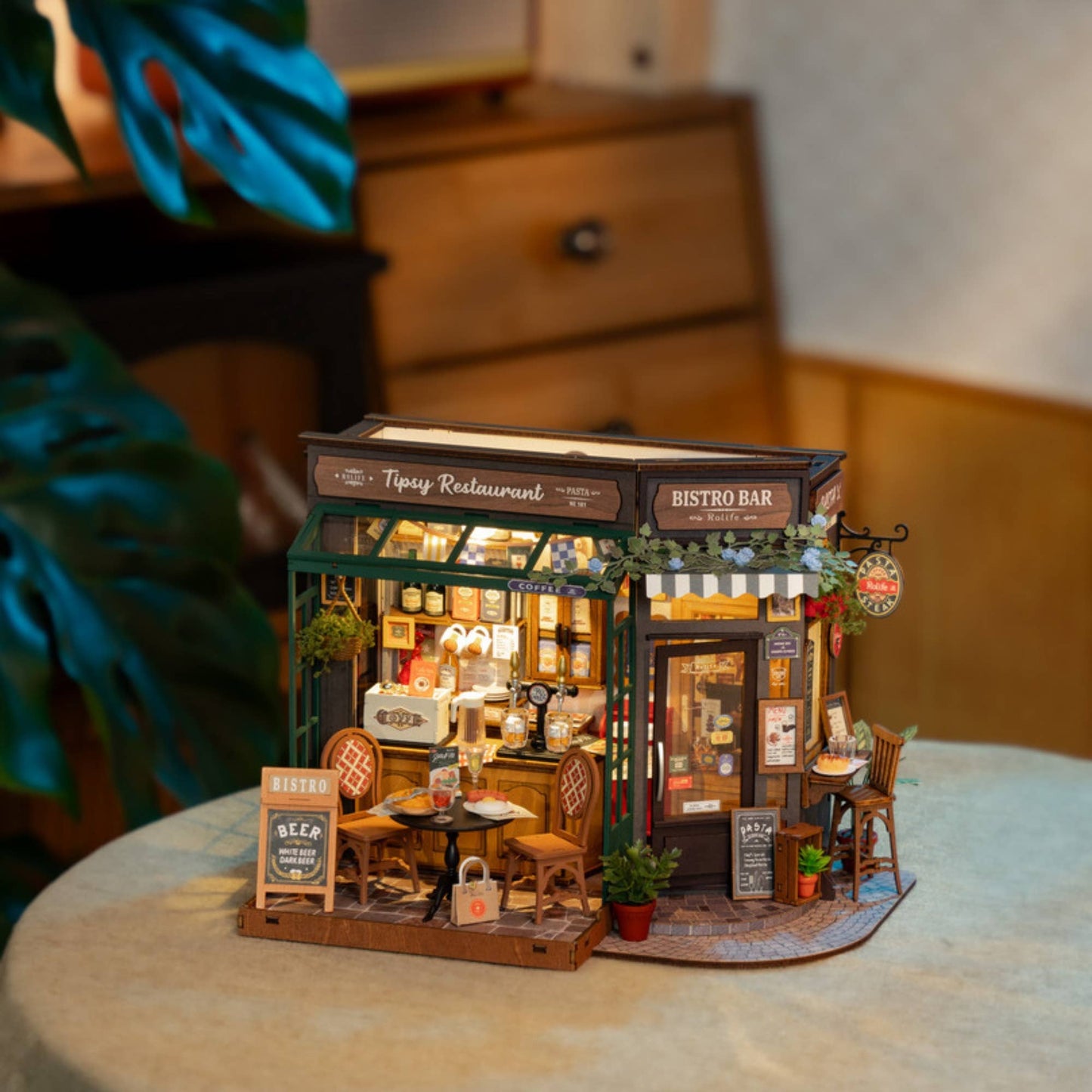 Hands Craft - DIY Miniature House Kit: Tipsy Restaurant
