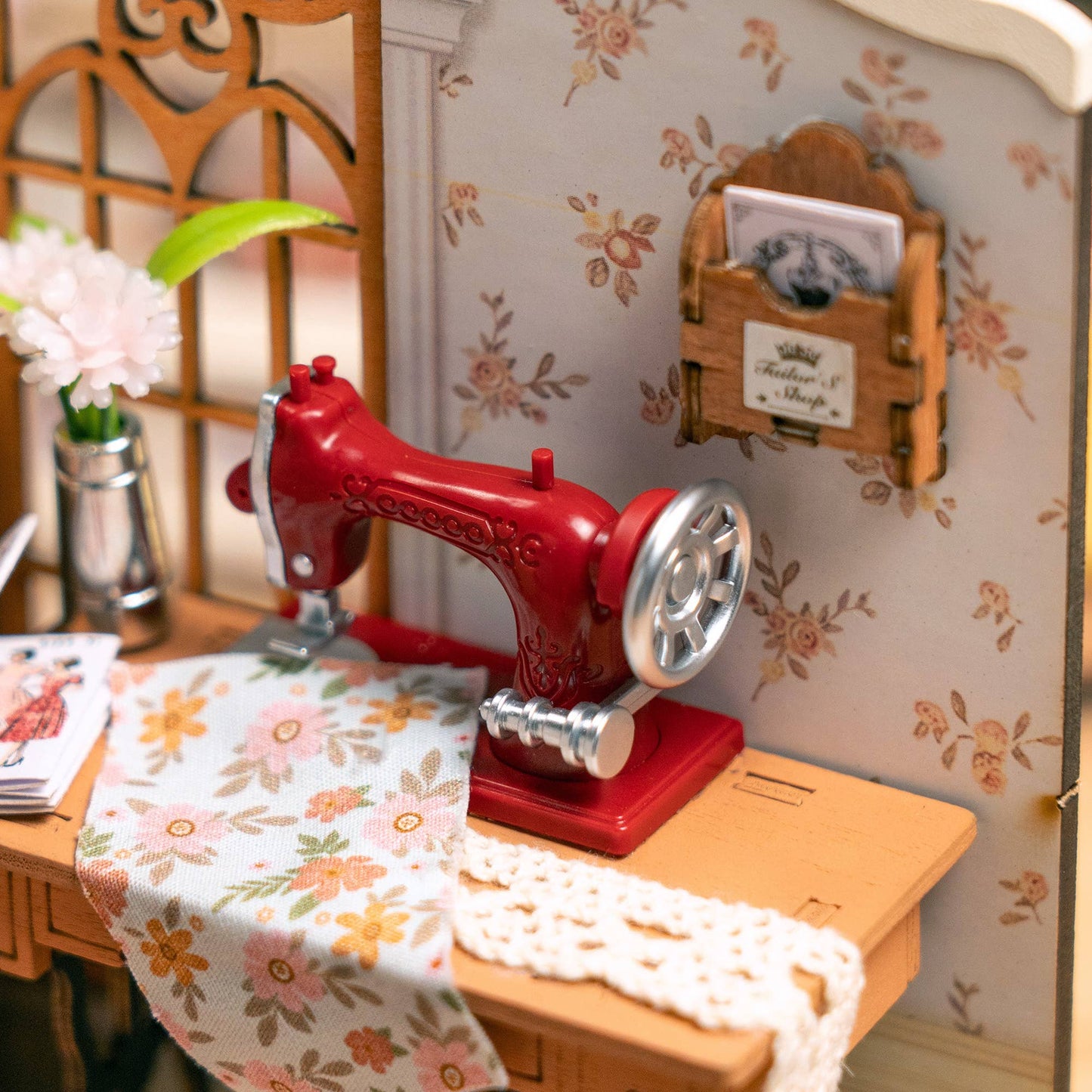 Hands Craft - DIY Miniature House Kit: Elsa's Tailoring
