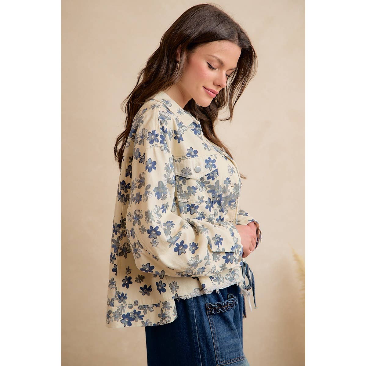 BiBi - WOMEN FLORAL CROPPED WASHED DENIM JACKET