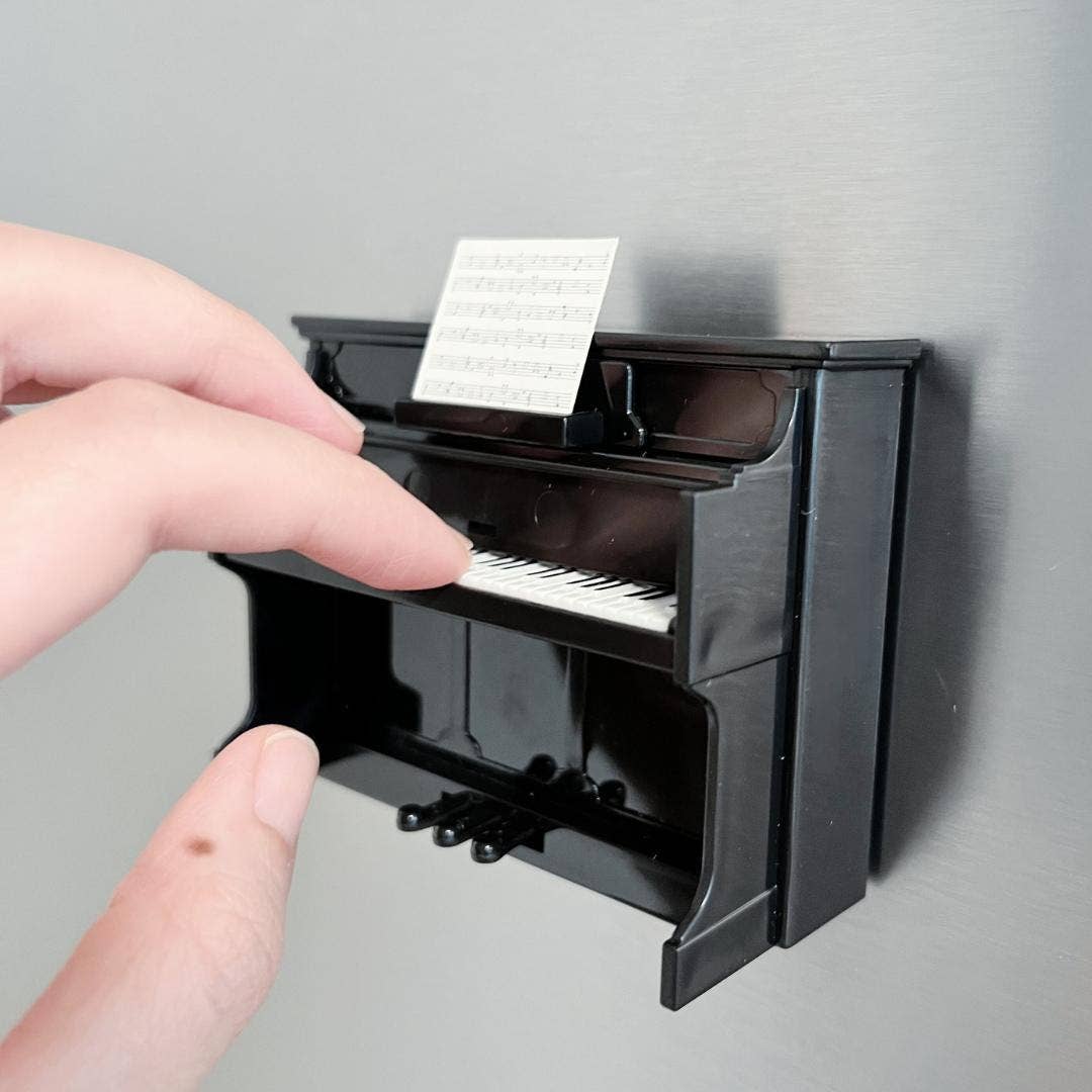 MiniJoy - Miniature Piano Fridge Magnet with Music Sheet Decor