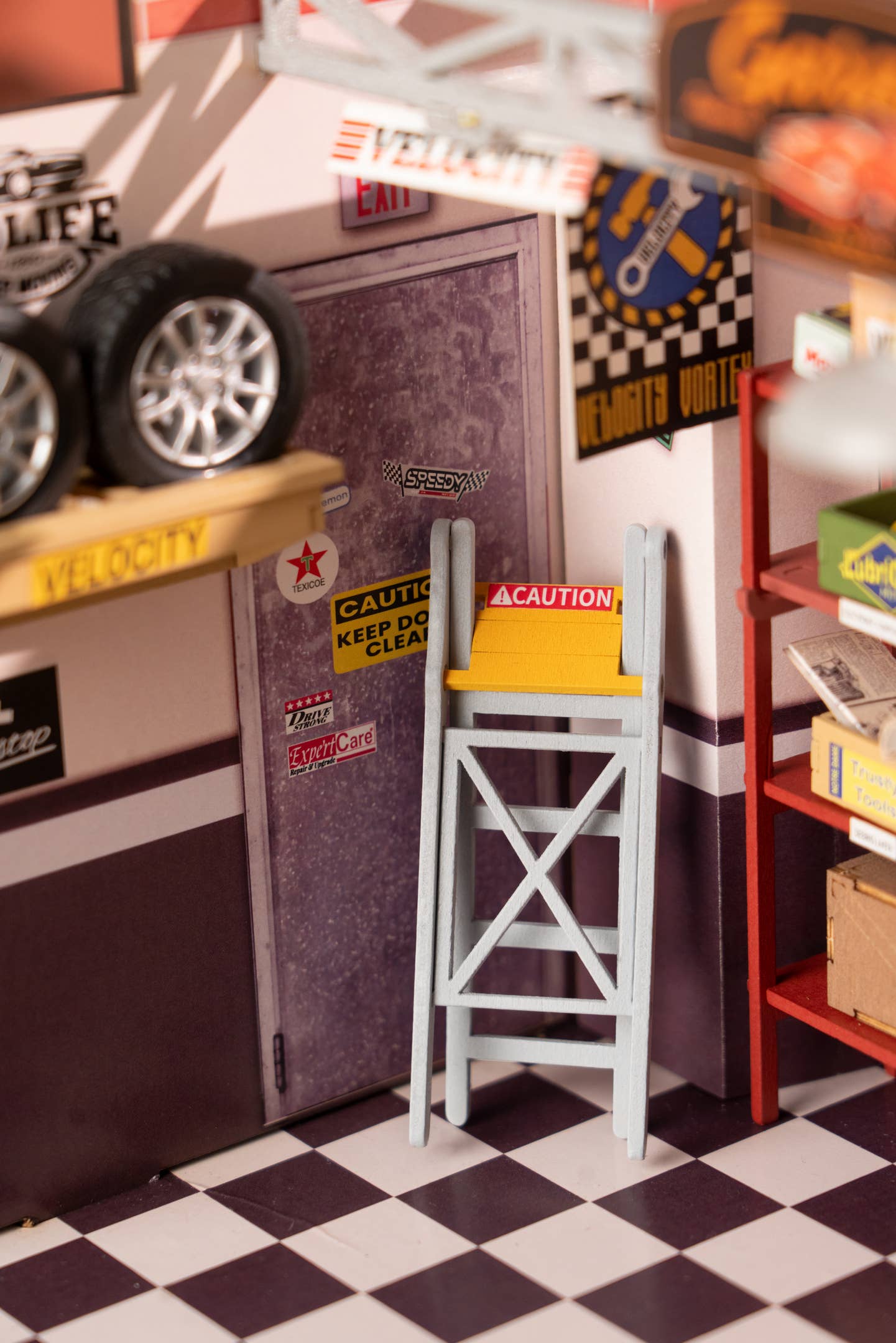 Hands Craft - DIY Miniature House Kit: Garage Workshop