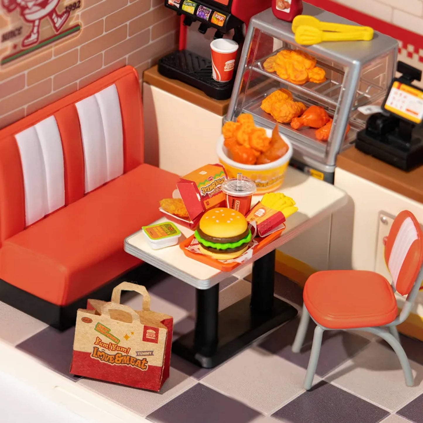 Hands Craft - DIY Miniature House Kit: Yum Yum Burgers