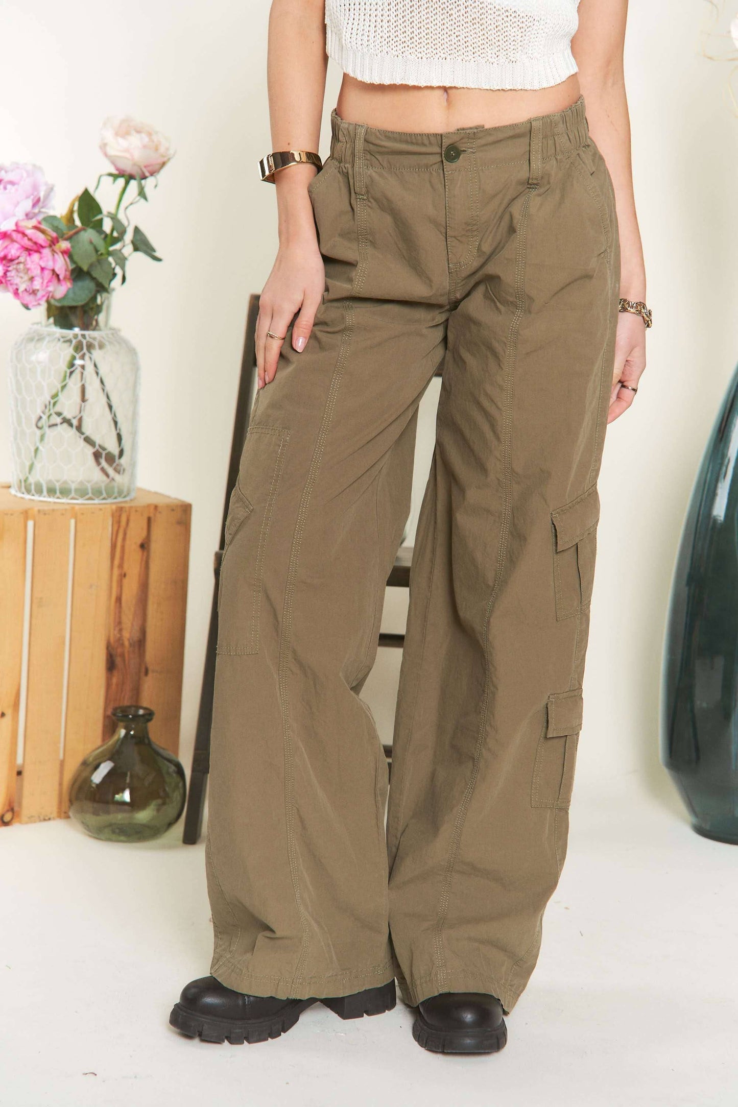 ADORA LA - LOW-RISE CASUAL CARGO PANTS