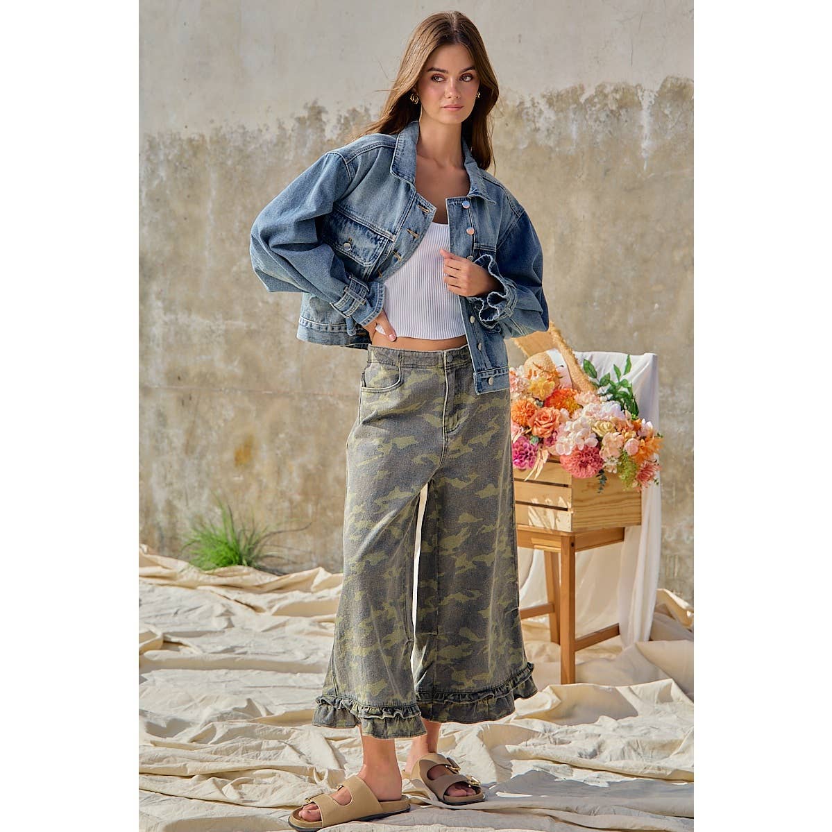 BiBi - RELAXED FIT VINTAGE WASH DENIM JACKET WITH POCKET