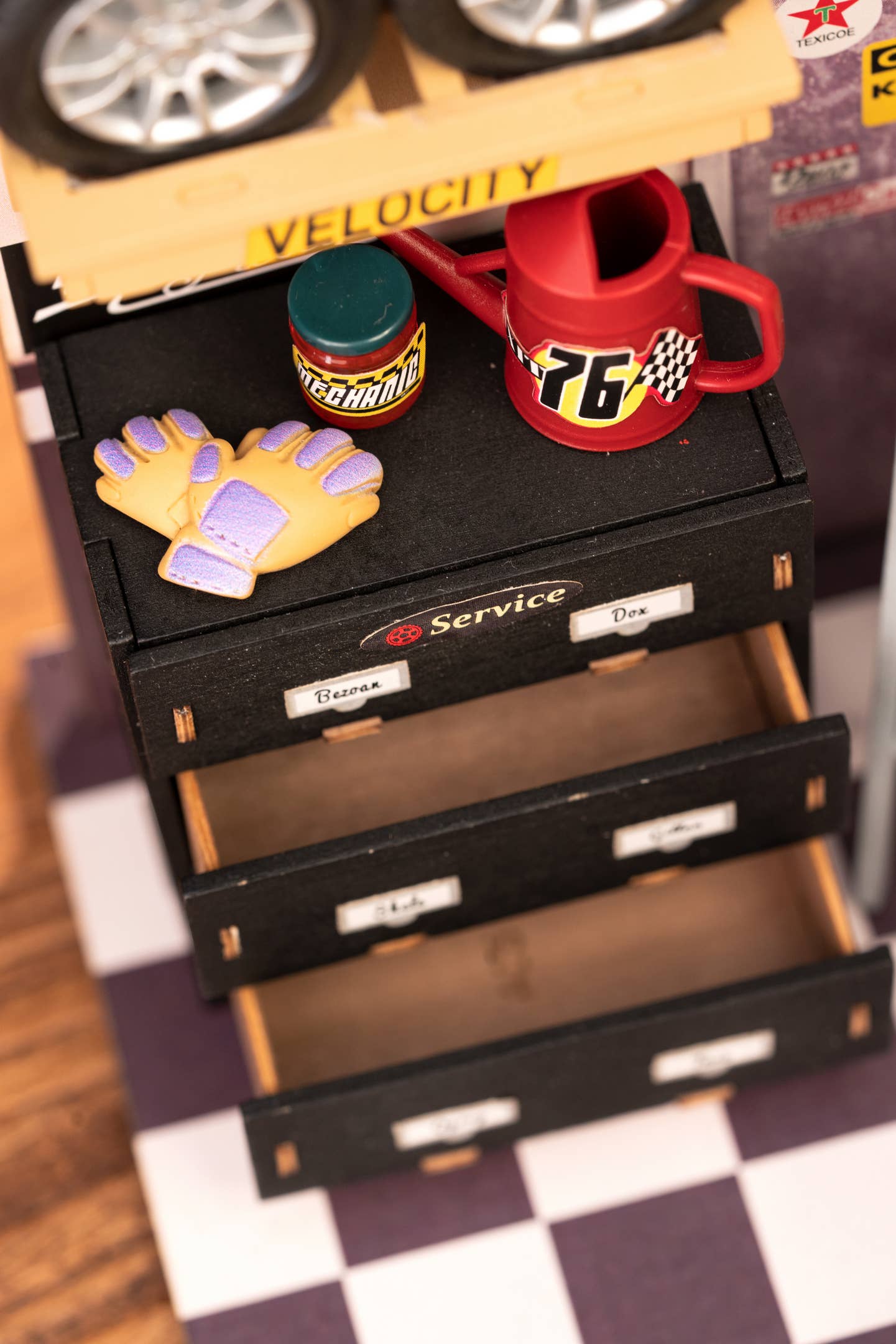 Hands Craft - DIY Miniature House Kit: Garage Workshop