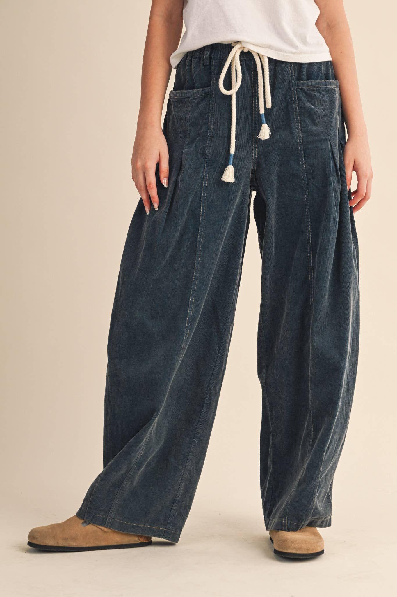 &MERCI - WASHED CORDUROY PLEATED BARREL PANTS MP4155
