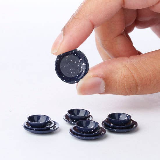 Factory Direct Craft - Dollhouse Miniature Blue Enamelware Plate Set