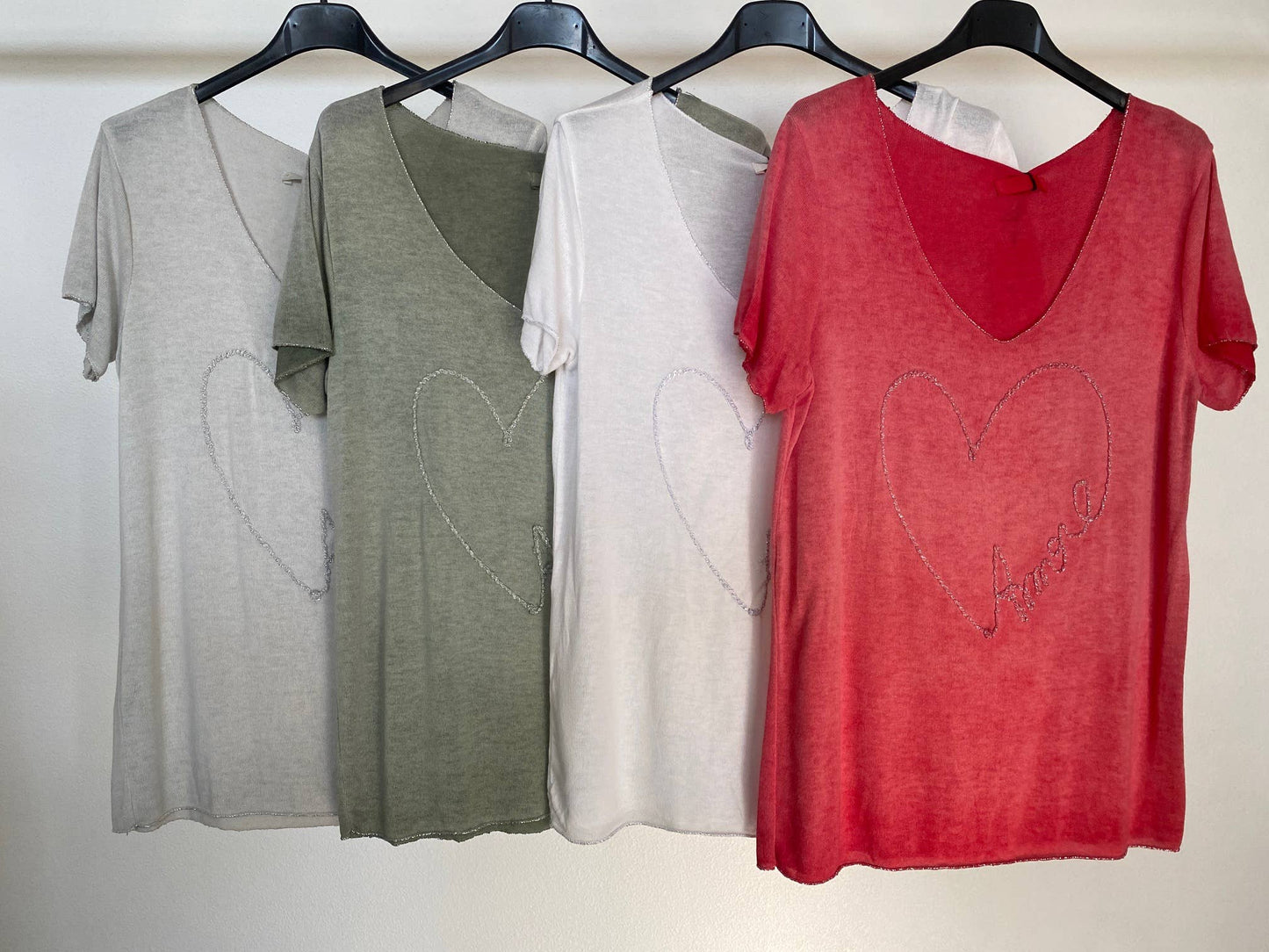 Look Mode Usa - Women’s Light Blue “Amore” Heart T-Shirt