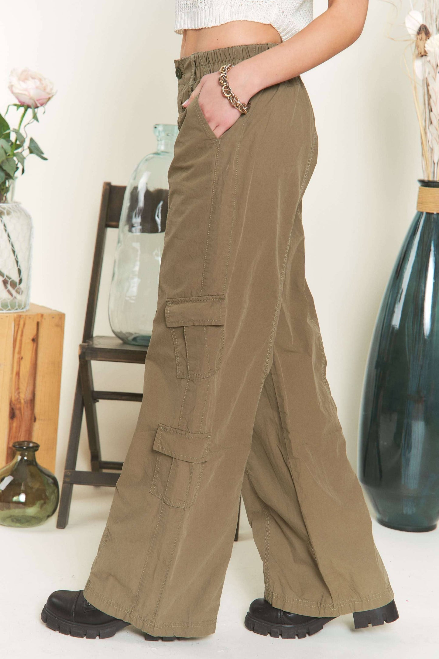 ADORA LA - LOW-RISE CASUAL CARGO PANTS