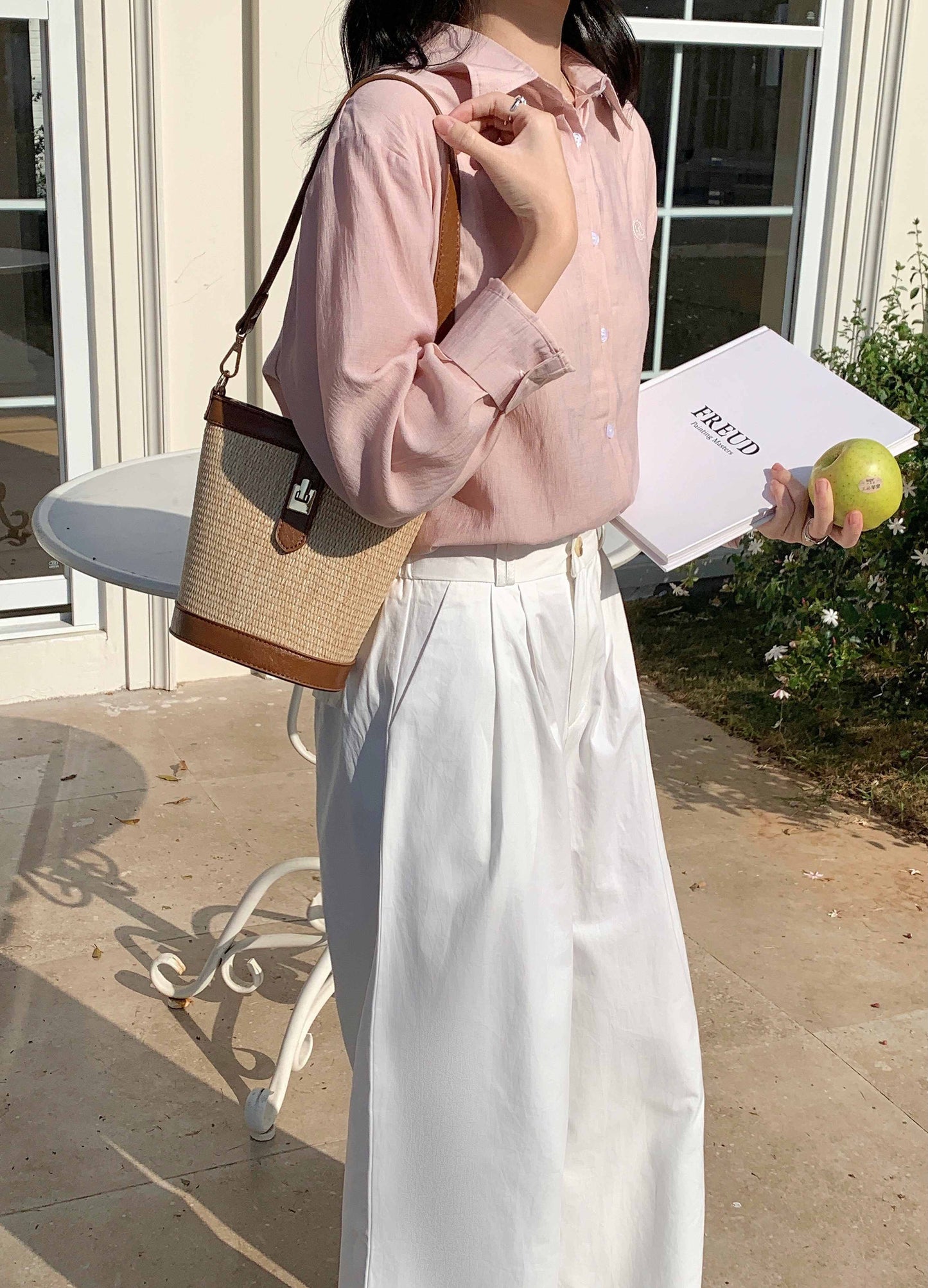 Pretty Persuasions - P25034 Turn Lock Flat Straw Shoulder/Crossbody Bag