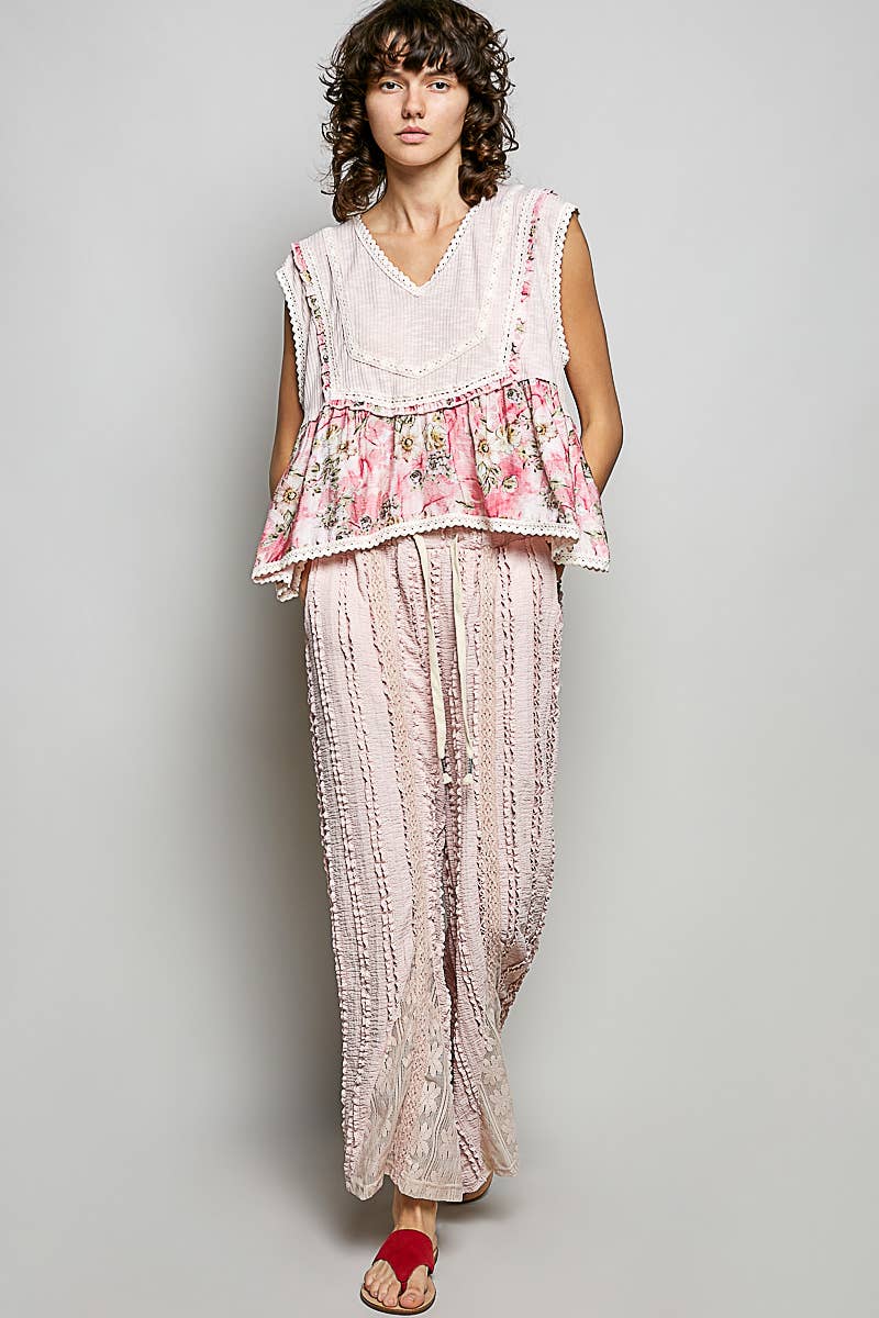 Pol Clothing - V-neck Floral Pattern Trim Ruffle Rib Knitted Sleeveless Top