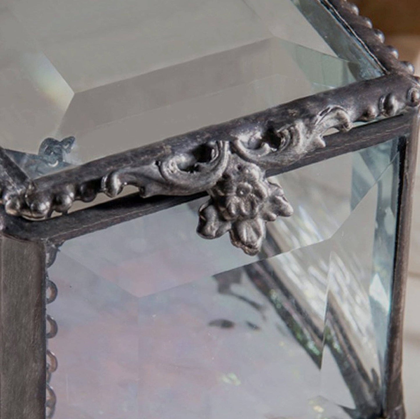 J Devlin Glass Art & Bert Anderson Collection - Beveled Glass Trinket Box for Keepsakes - J Devlin Glass Art