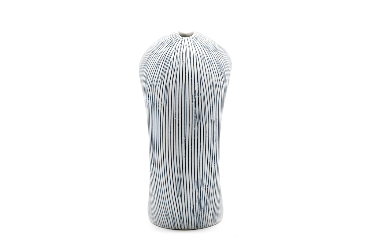 Art Floral Trading LLC - 411W27 ARTURA MINI L - Handcrafted Porcelain Vase