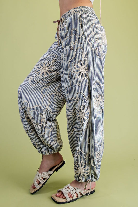 Embroidery Stripe Pants