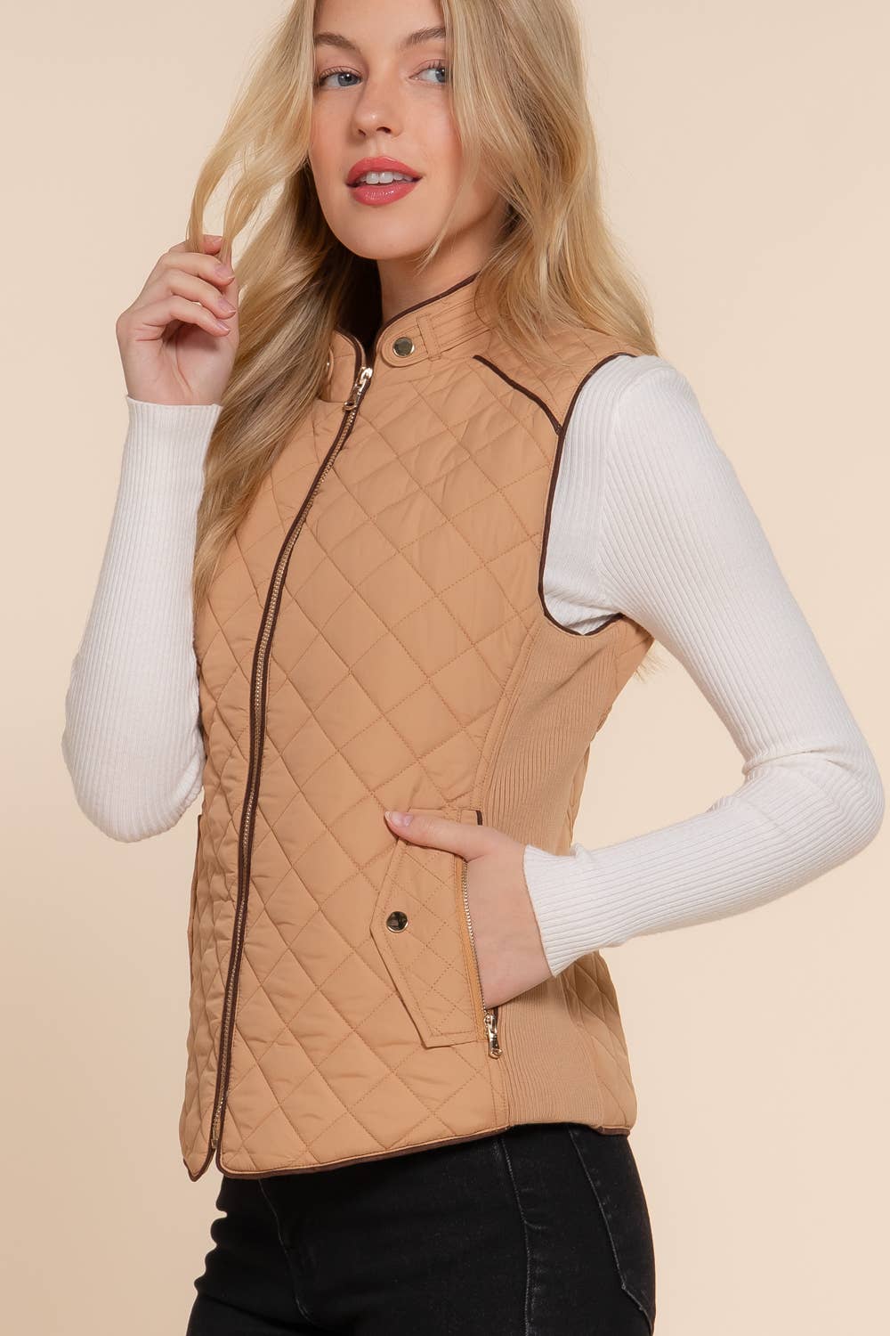 Active Basic | Active USA - Suede Piping Detail Rib Quilted Padding Vest