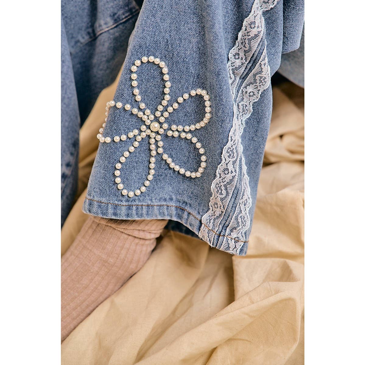 BiBi - LACE TRIM PEARL FLORAL WIDE LEG JEANS