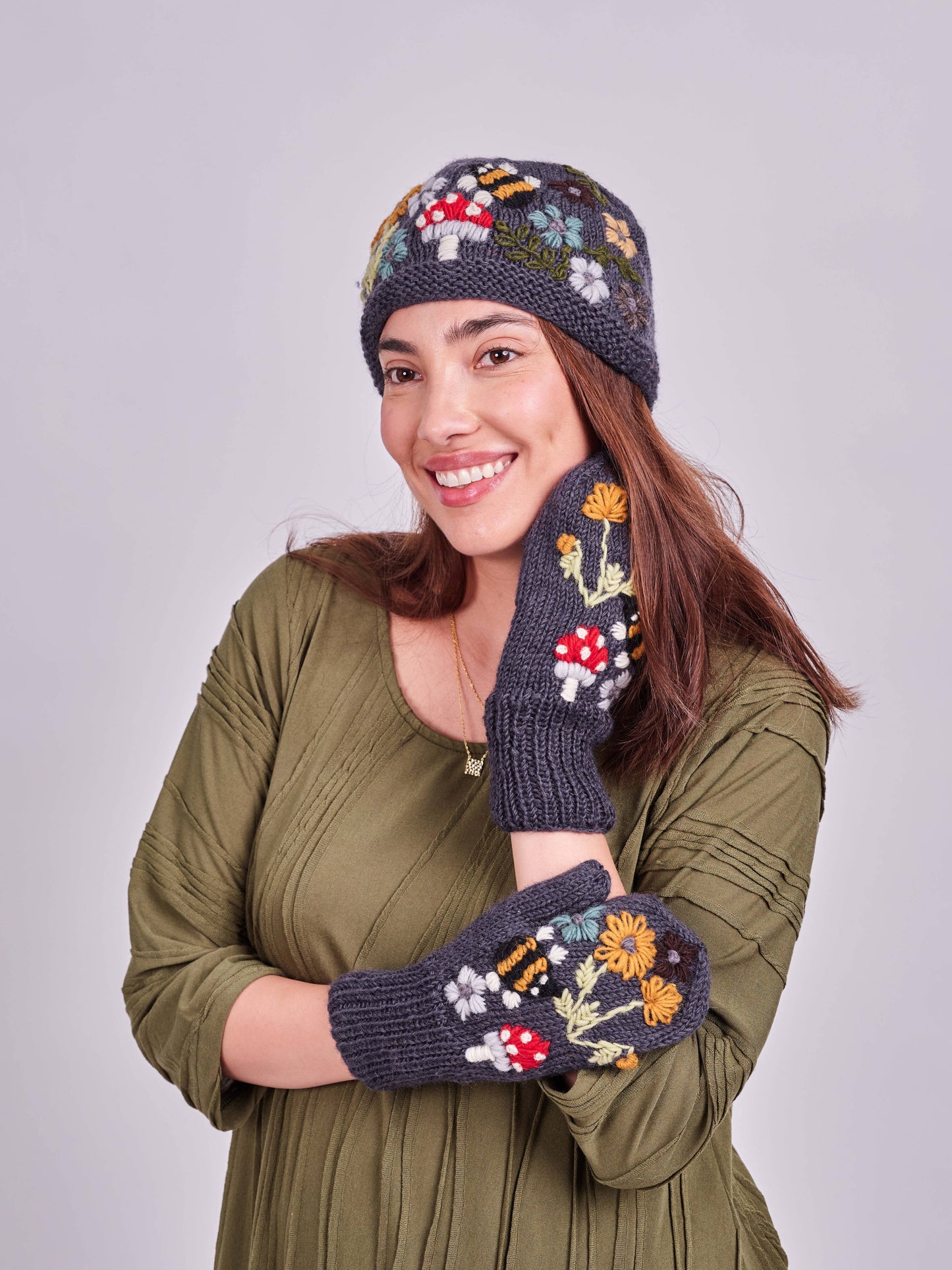 Windhorse Trading Inc - Mushroom Wool Family_73