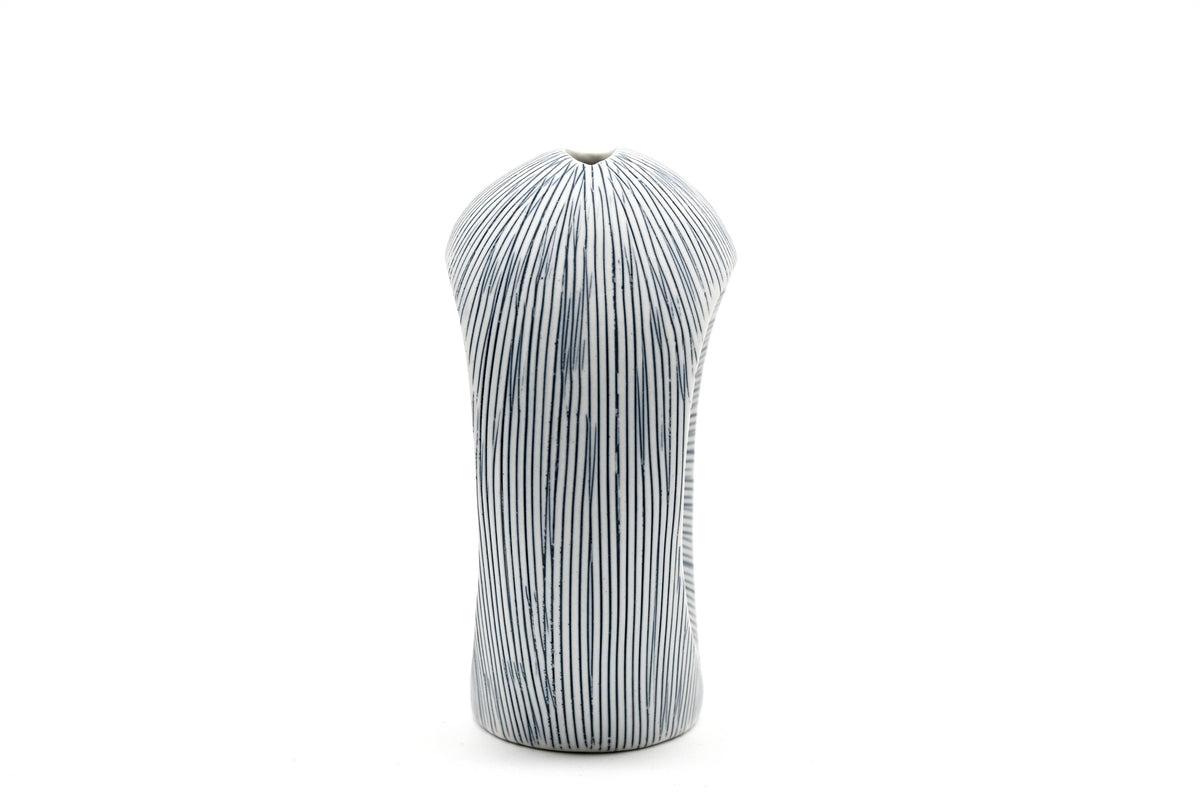 Art Floral Trading LLC - 411W27 ARTURA MINI L - Handcrafted Porcelain Vase