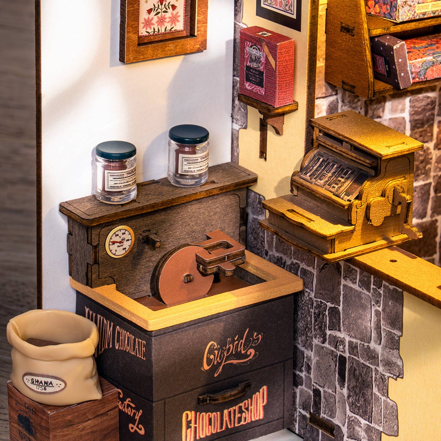 Hands Craft - DIY Miniature House Kit: Henry's Chocolate
