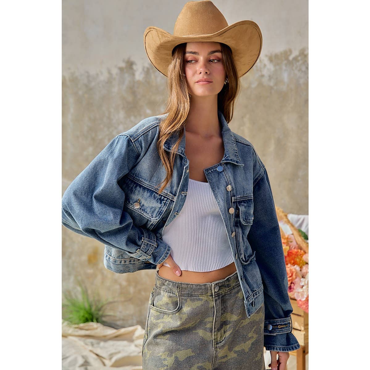 BiBi - RELAXED FIT VINTAGE WASH DENIM JACKET WITH POCKET