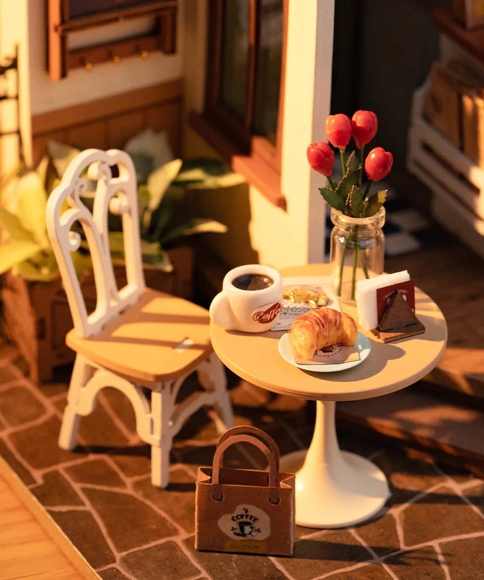 Hands Craft - DIY Miniature House Kit: Slow Life Café