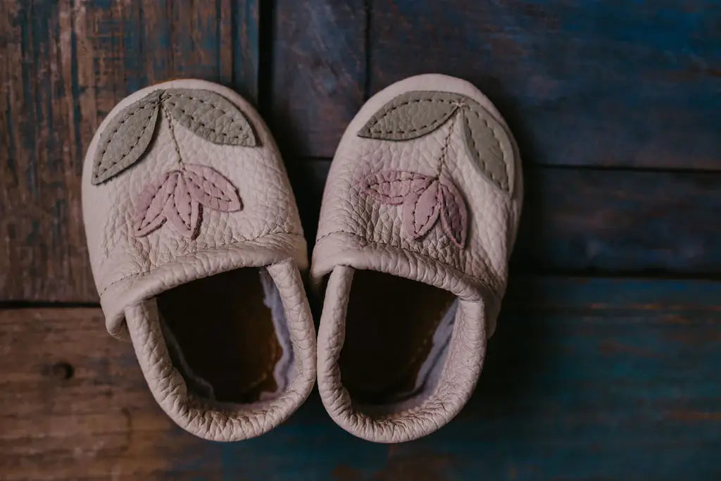 Starry Knight Design - Tulip on Milk Leather Shoes Moccs Baby and Toddler