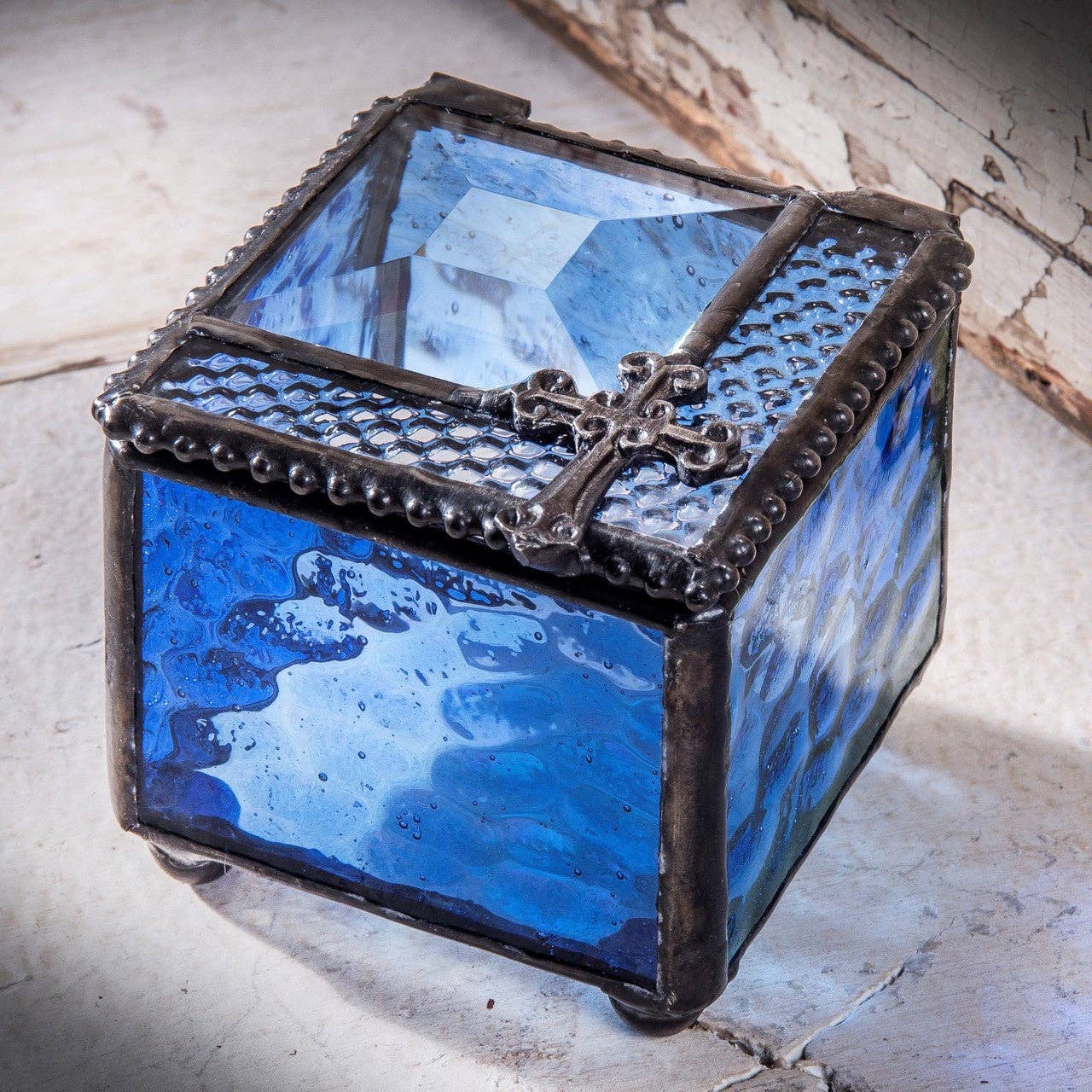 J Devlin Glass Art & Bert Anderson Collection - Blue Glass Jewelry Box with Filigree Cross | Faith Keepsake