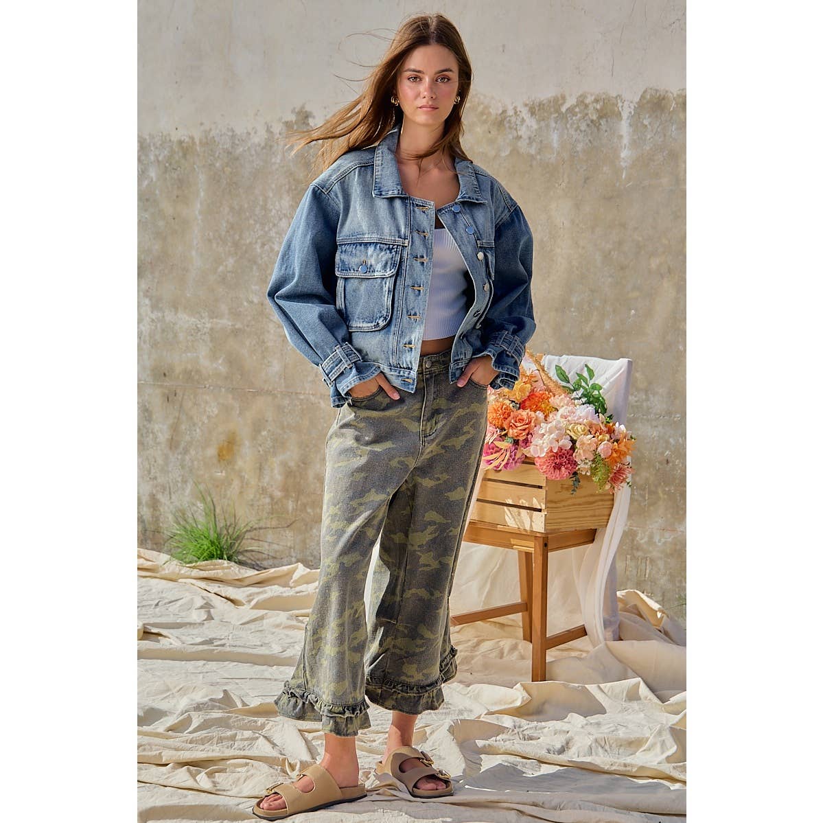 BiBi - RELAXED FIT VINTAGE WASH DENIM JACKET WITH POCKET