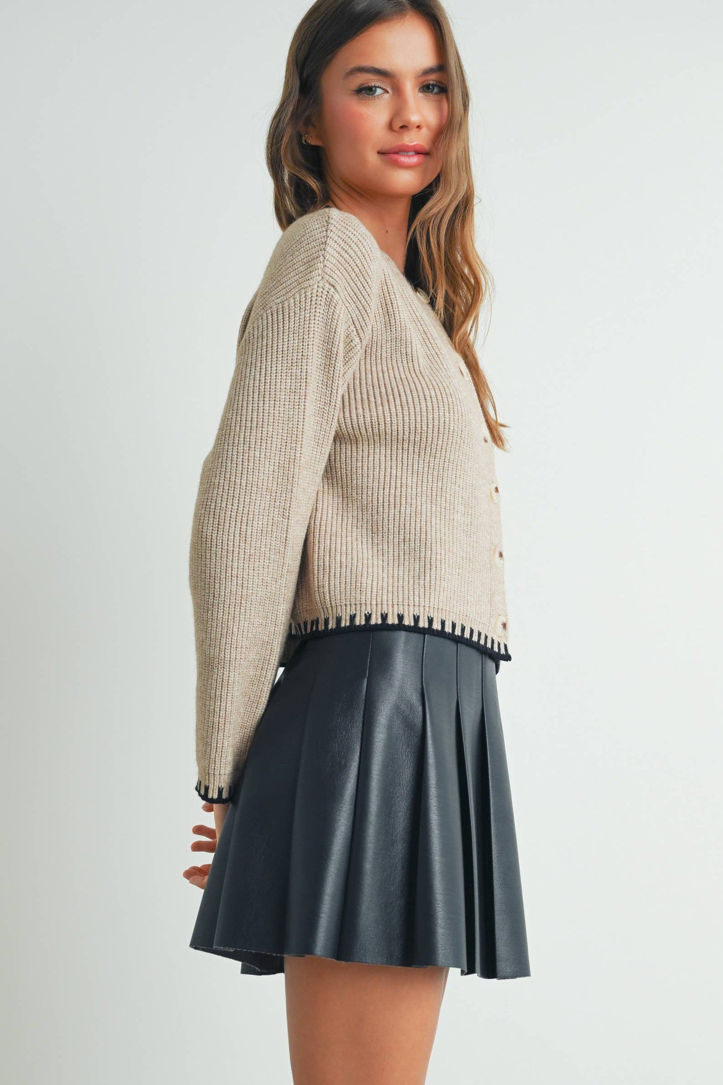 BUTTERMELON - Women's Crewneck Cardigan Sweater - BMC7526
