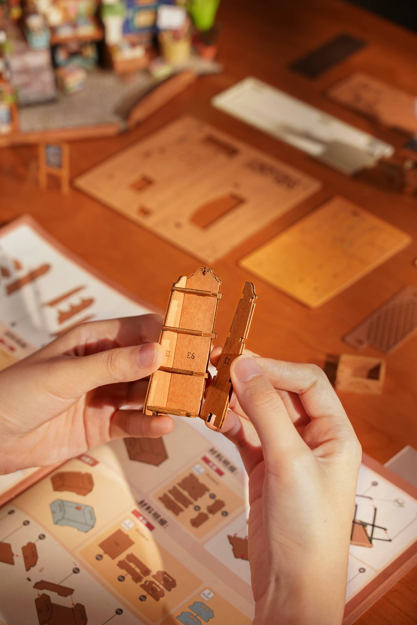 Hands Craft - DIY Miniature House Kit: Corner Bookstore