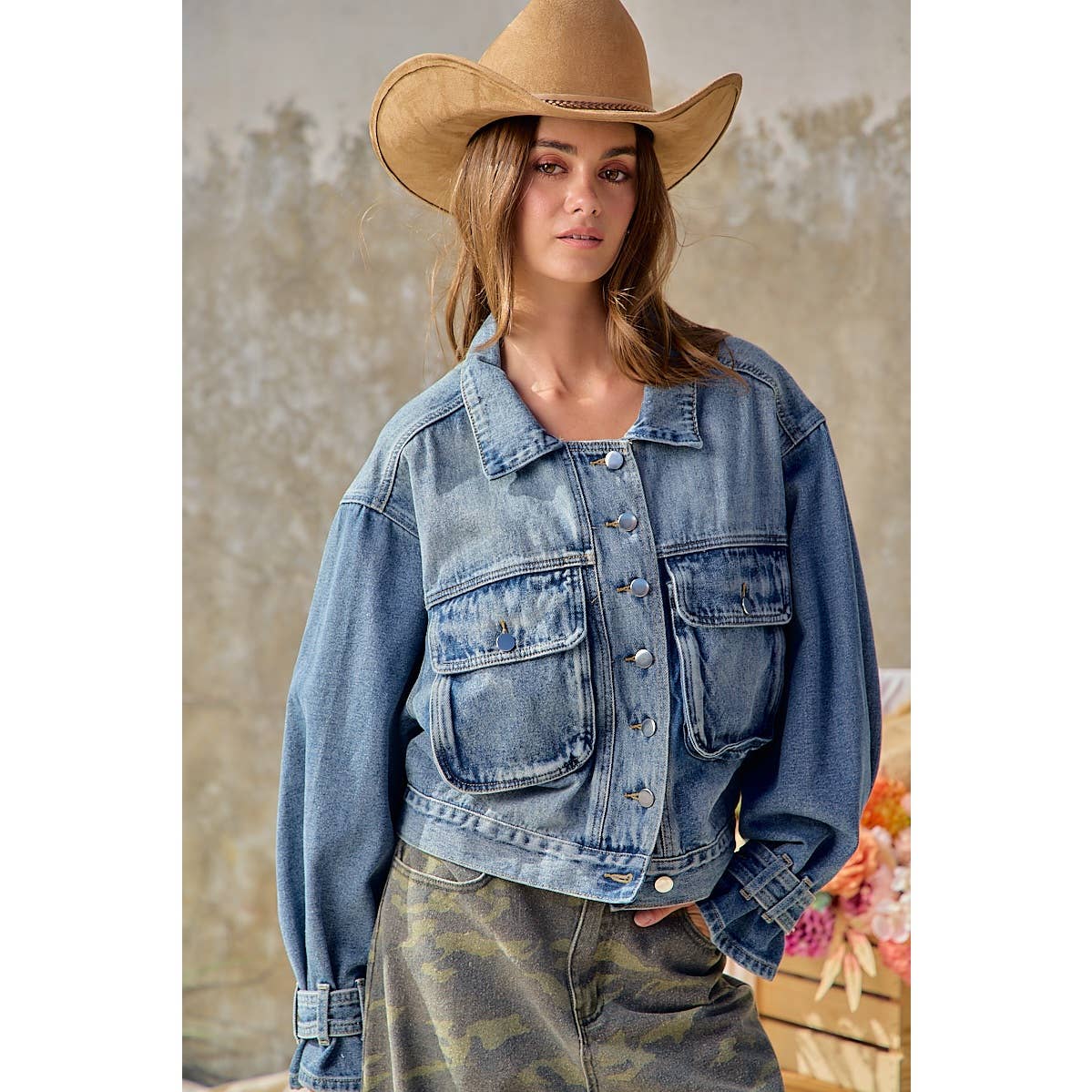 BiBi - RELAXED FIT VINTAGE WASH DENIM JACKET WITH POCKET