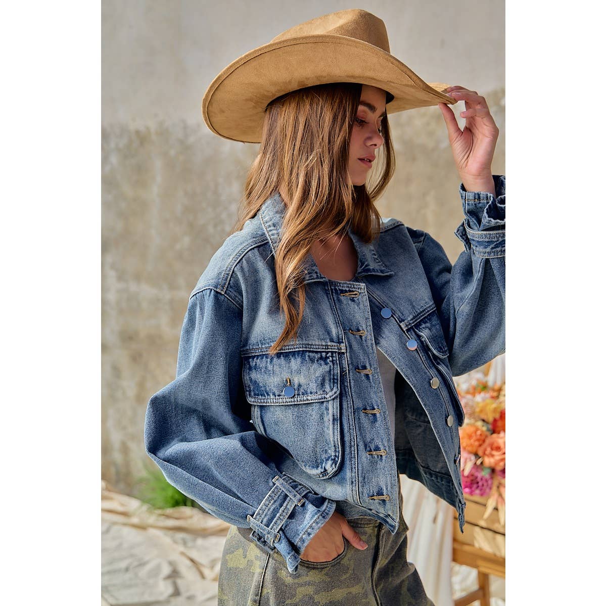 BiBi - RELAXED FIT VINTAGE WASH DENIM JACKET WITH POCKET