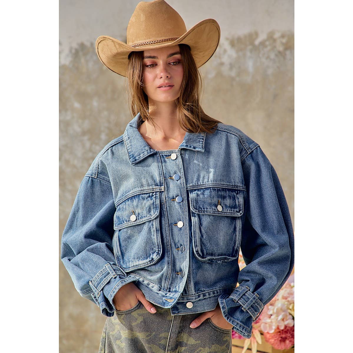 BiBi - RELAXED FIT VINTAGE WASH DENIM JACKET WITH POCKET