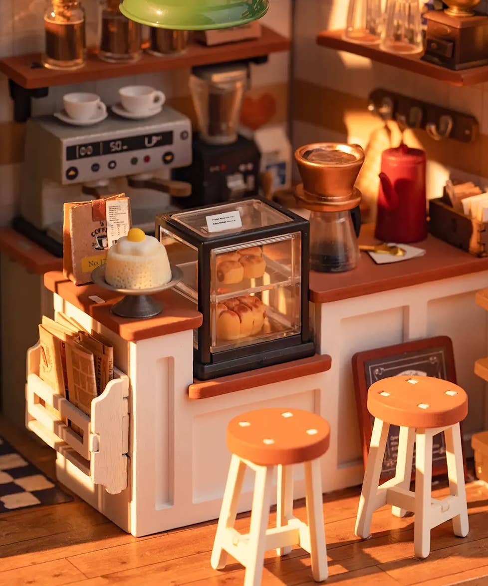 Hands Craft - DIY Miniature House Kit: Slow Life Café