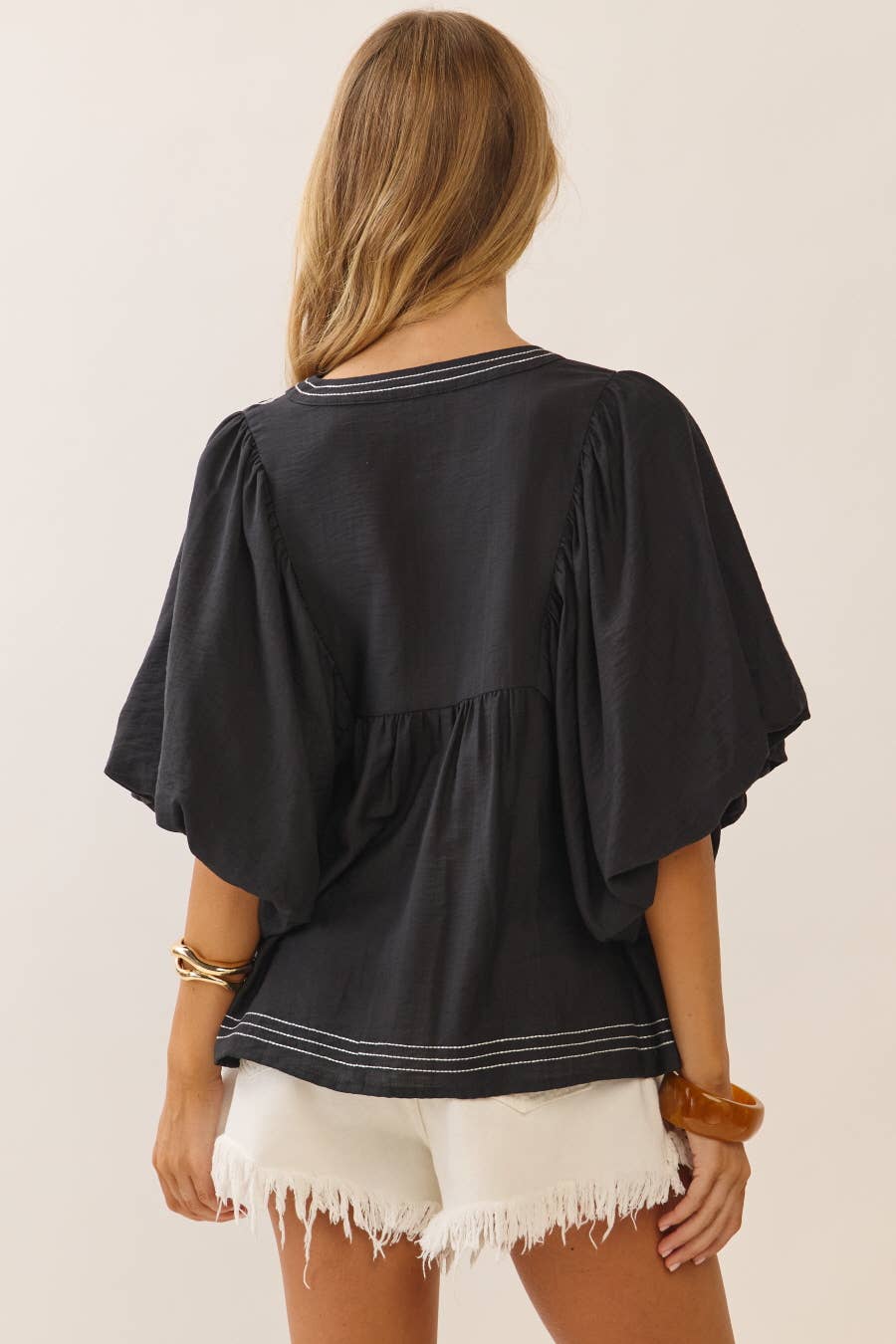 Oddi - Embroidered V-neck Blouse