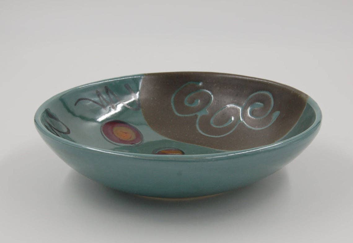 Lasser Ceramics - Green Poppy Dinner Bowl