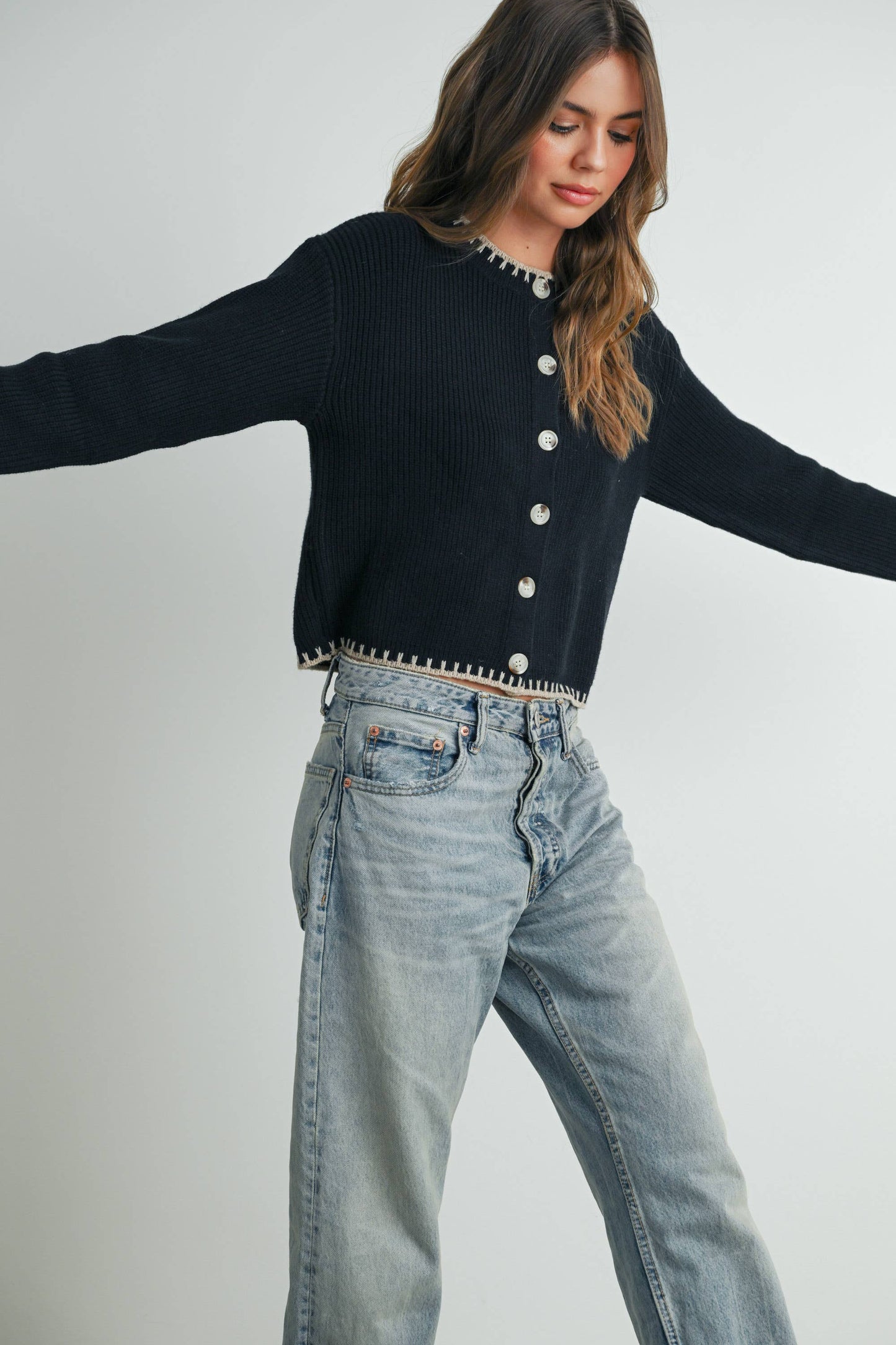 BUTTERMELON - Women's Crewneck Cardigan Sweater - BMC7526