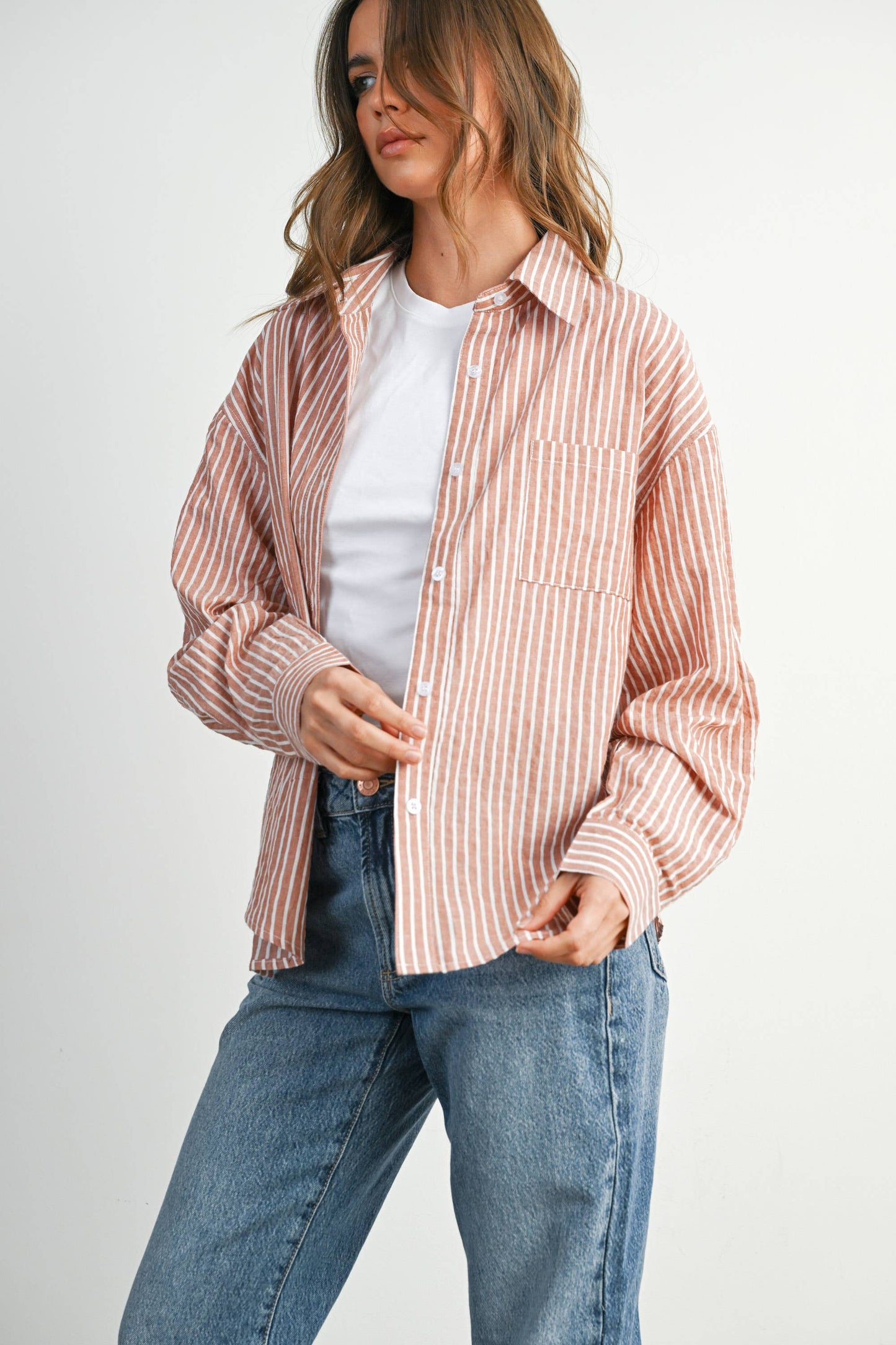 BUTTERMELON - Cropped Striped Button-Up Collared Long Sleeve Top - BMT7915