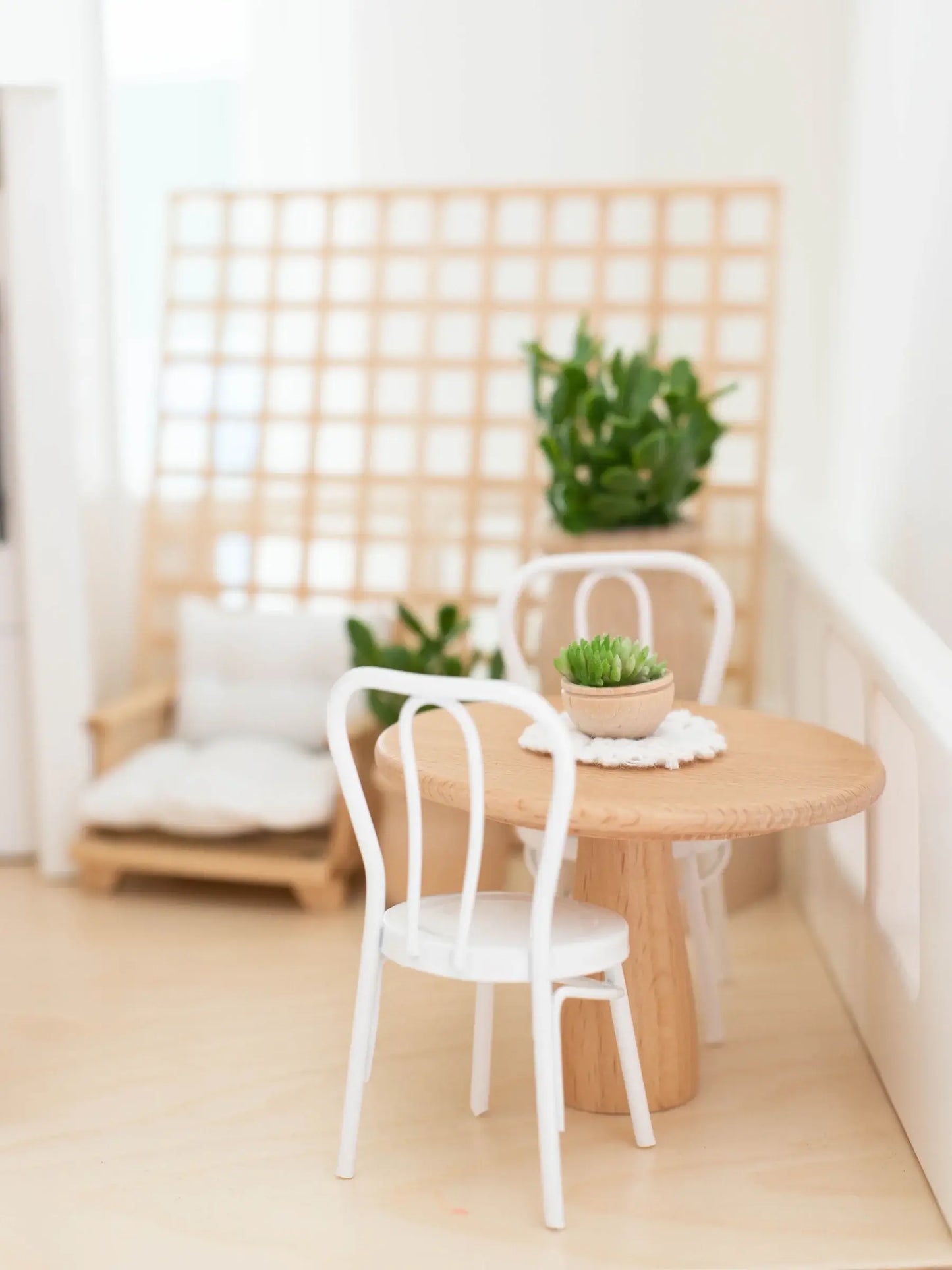 Macy Mae Dollhouse Designs - Dollhouse Metal Bistro Chair Set | White