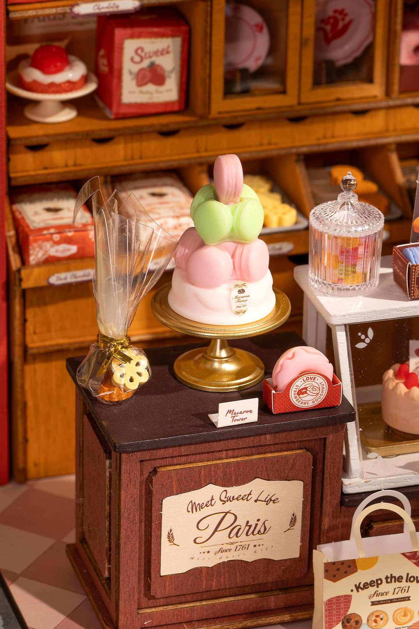 Hands Craft - DIY Miniature House Kit: Honey Dessert Talk