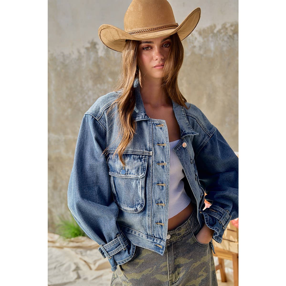 BiBi - RELAXED FIT VINTAGE WASH DENIM JACKET WITH POCKET