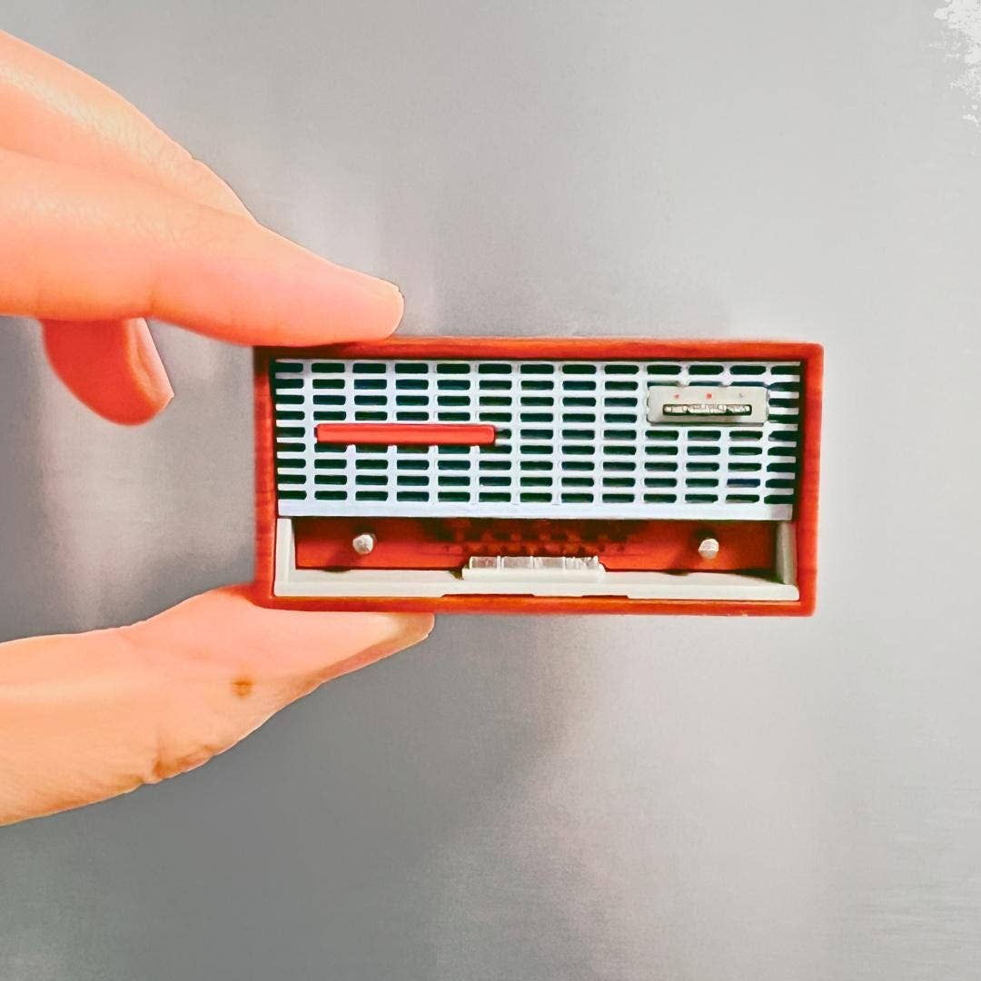 MiniJoy - 3D Vintage Style Mini Retro Radio Fridge Magnet