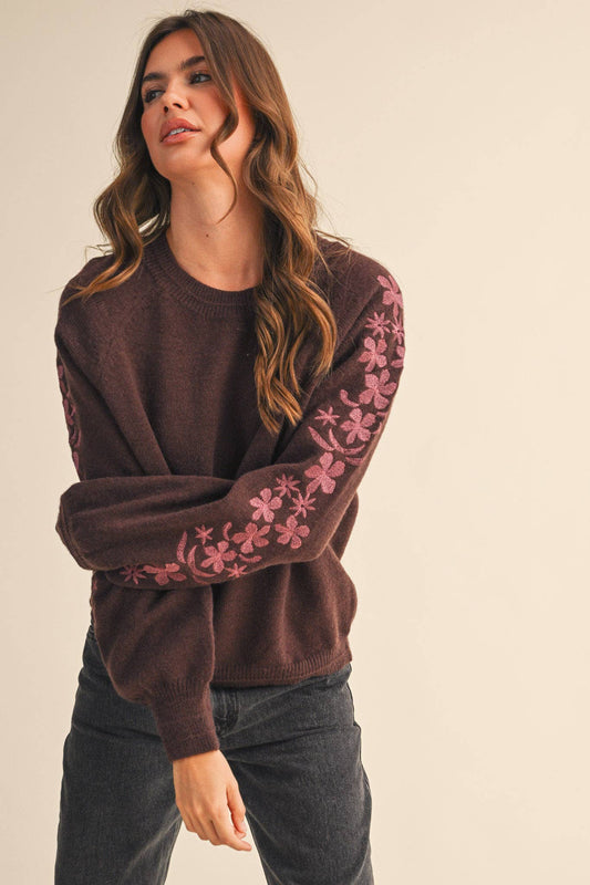 &MERCI - PULLOVER SWEATER WITH FLORAL EMBROIDERED SLEEVES MSW10890